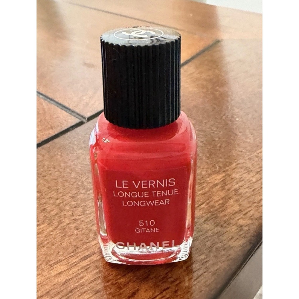 Chanel Le Vernis Longwear Nail Colour 510 Gitane Red Discontinued 0.4oz 13ml